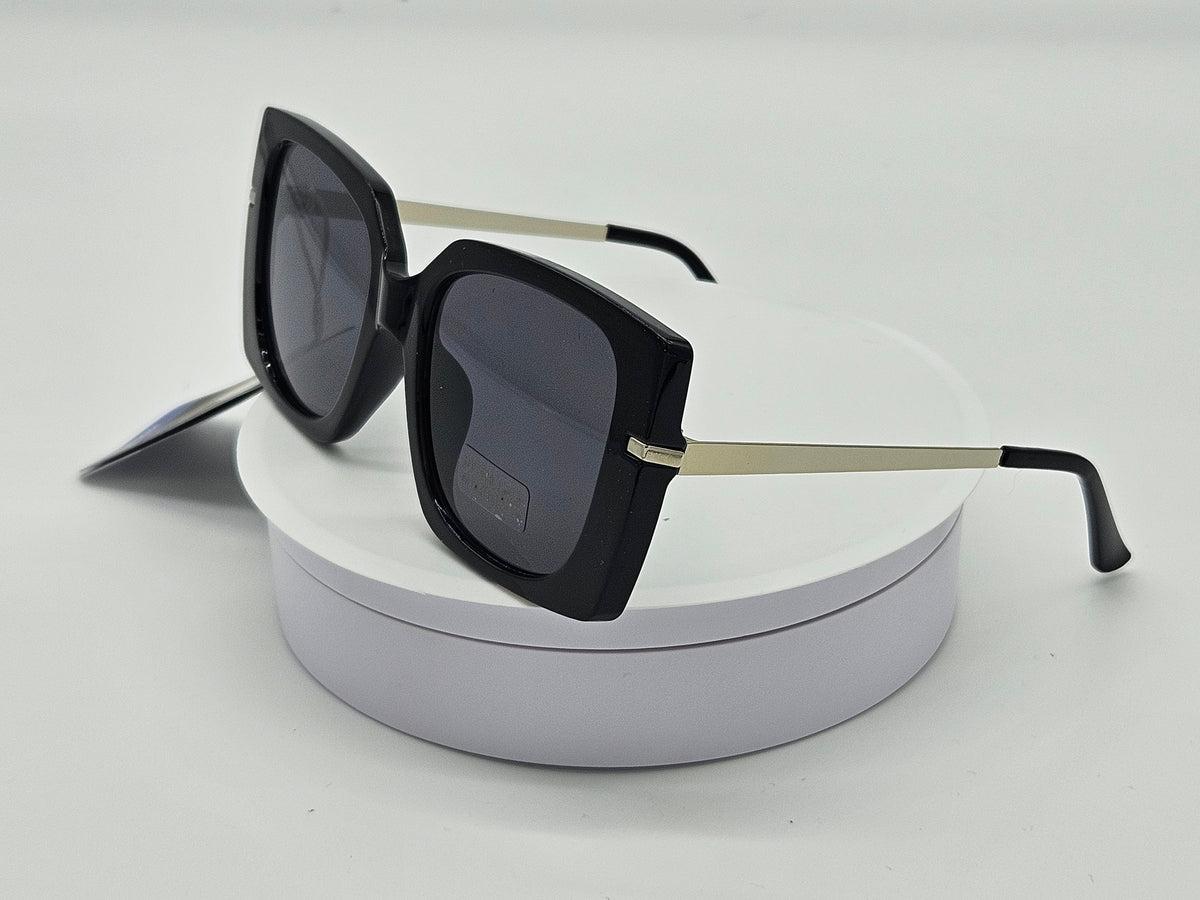 Bold Black Oversized Square Sunglasses