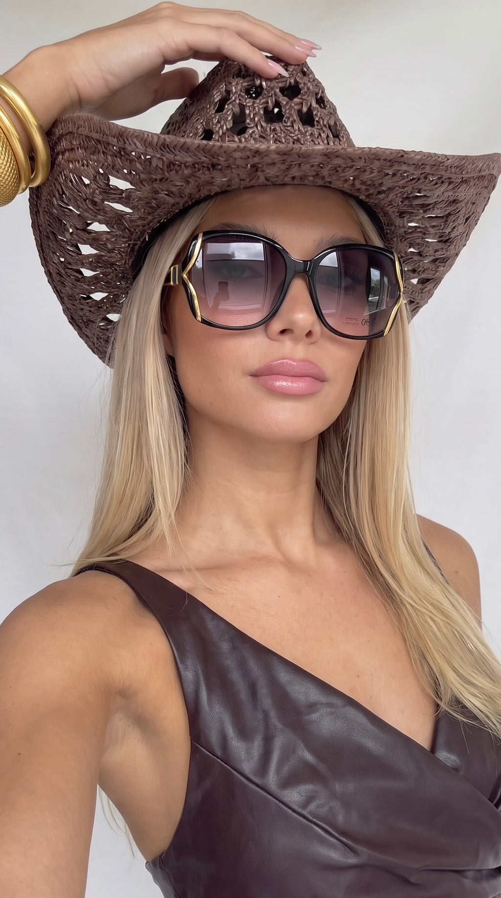 Royal Rayz Golden Edge Oversized Sunglasses – Black & Gold, Grey-Pink Gradient Lens